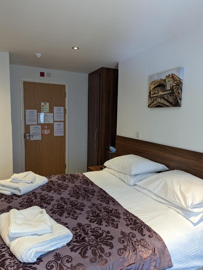 Barley Sheaf, Old Bridge Street En Suite Rooms, Room Only ترورو المظهر الخارجي الصورة